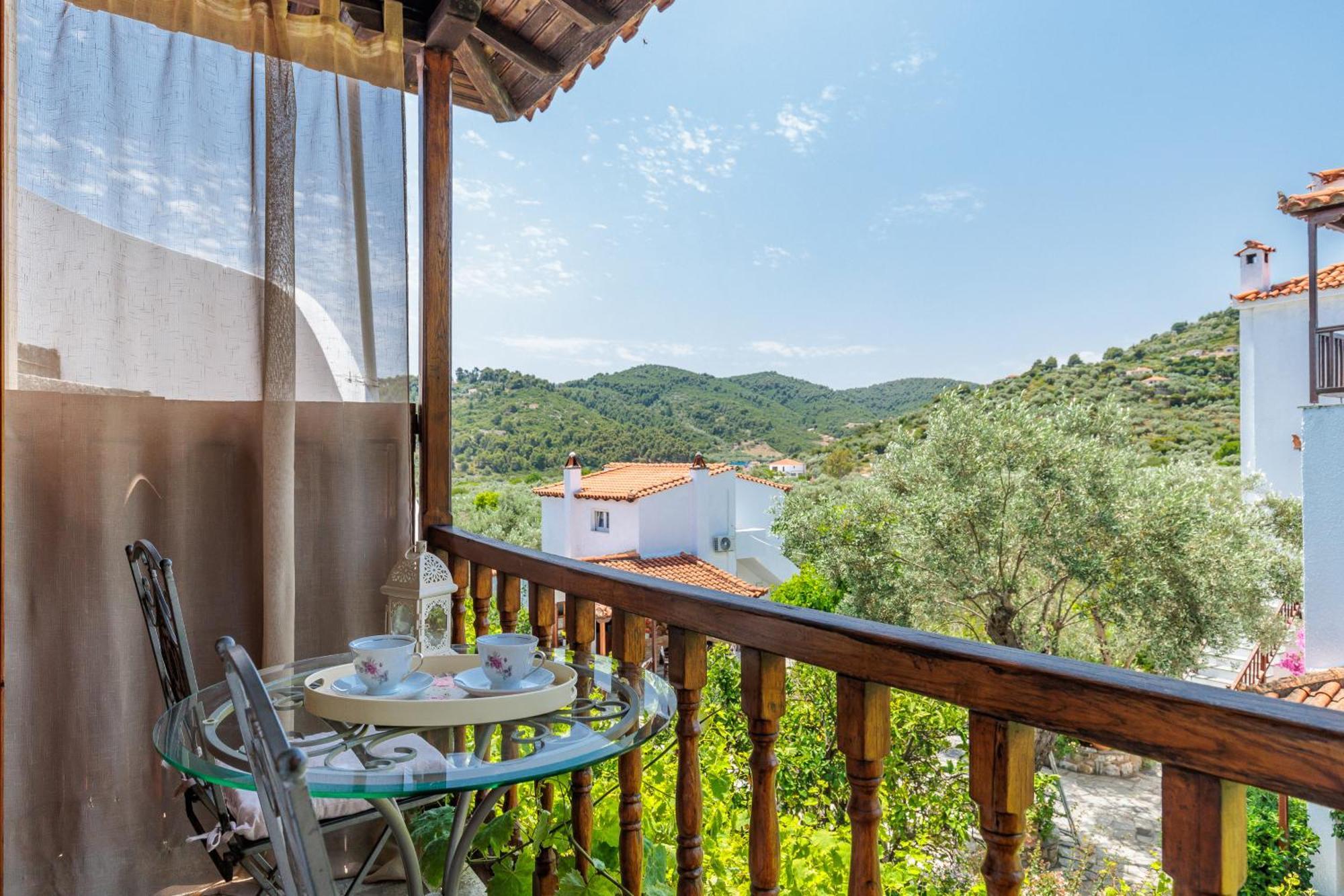 Panagou Studios Skopelos Town Exterior photo