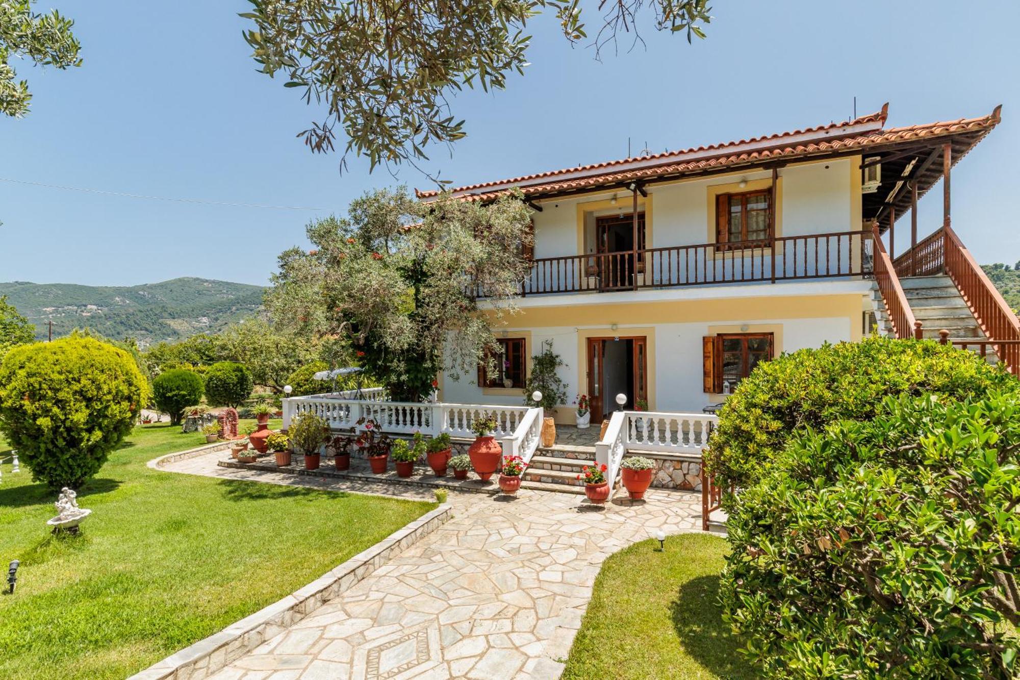 Panagou Studios Skopelos Town Exterior photo