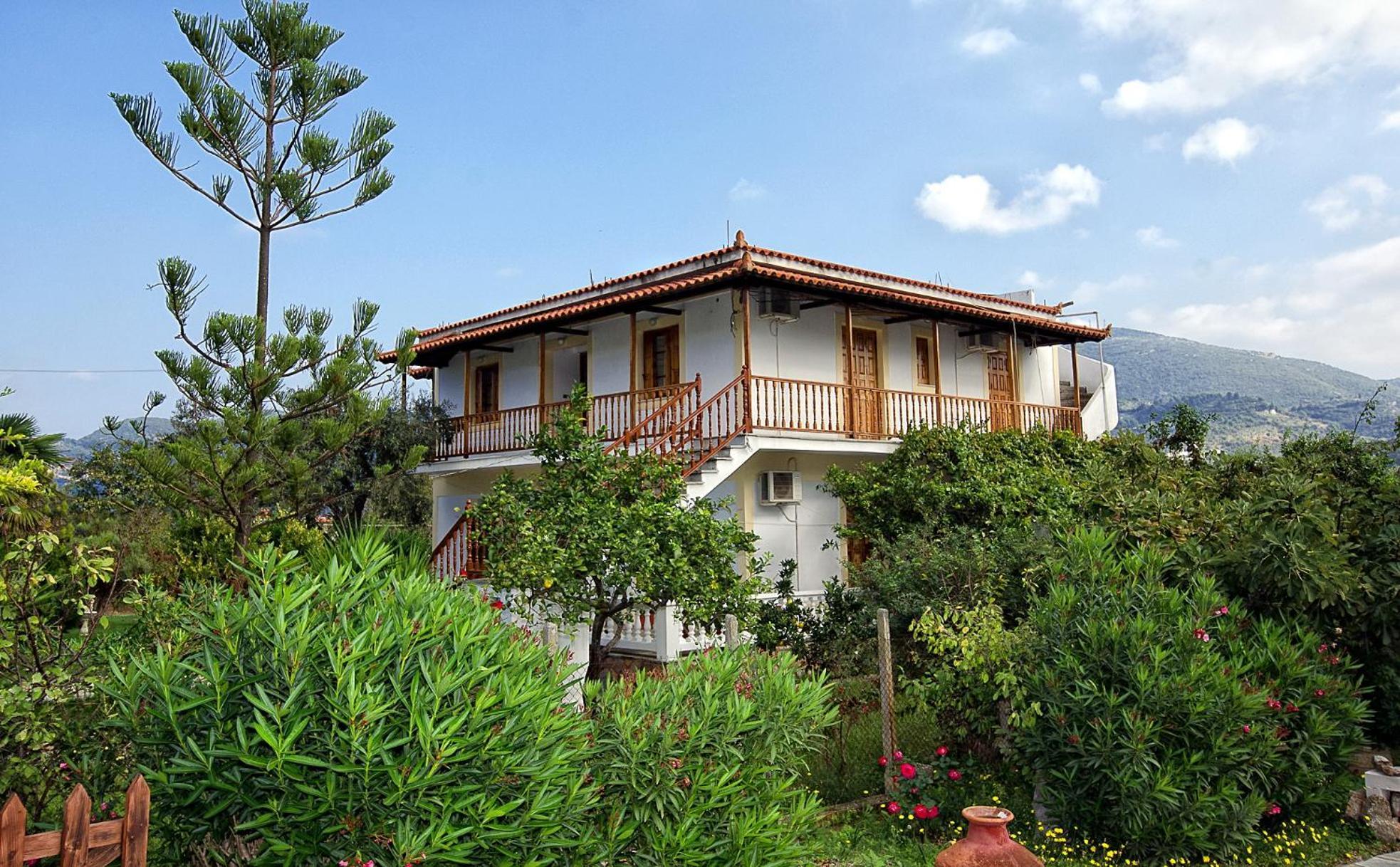 Panagou Studios Skopelos Town Exterior photo